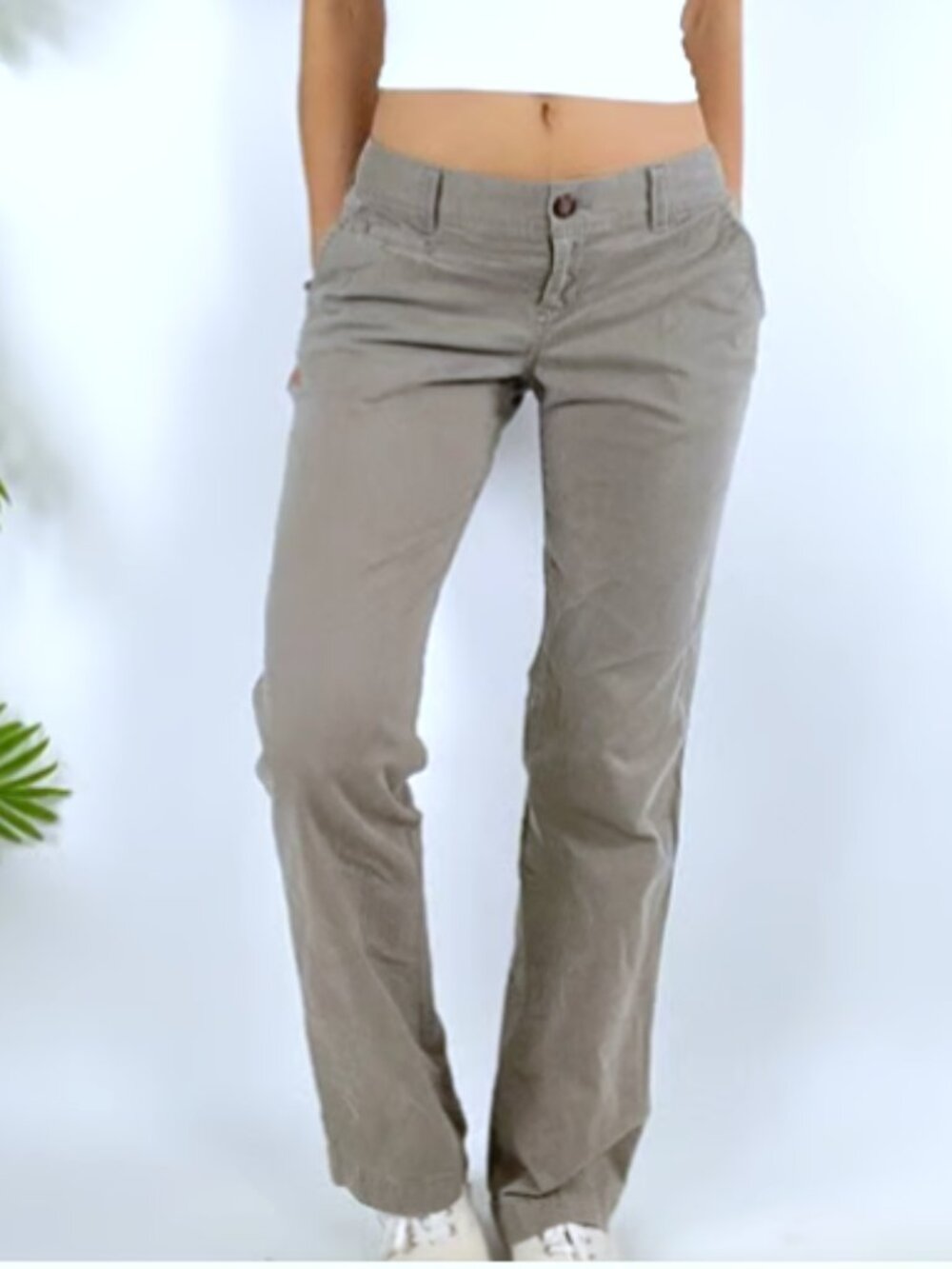 Old Navy Perfect Boot‑Cut Khakis – Light Gray
